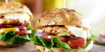 https://www.maggi.cz/sites/default/files/styles/ln_search_recipe_resultdesktop/public/srh_recipes/8c62b0f3b8336be51e81a46e88936531.jpg?h=b83608b2&itok=UUXp7Mio