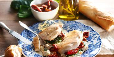 https://www.maggi.cz/sites/default/files/styles/ln_search_recipe_resultdesktop/public/srh_recipes/db54d3099721eabe29e0e2f16dc78bbe.jpg?h=a7f1a7d3&itok=gZyx5ZVs